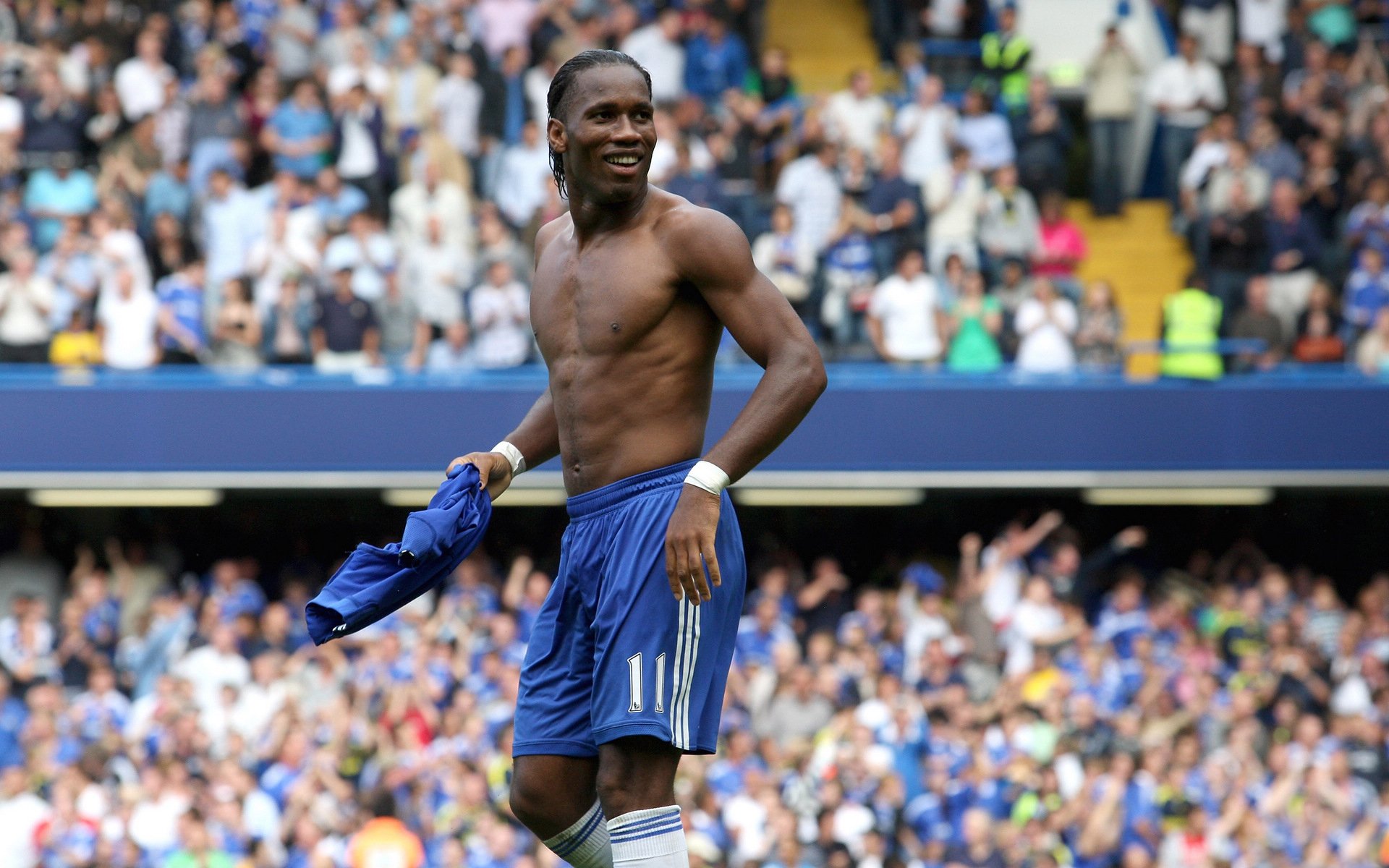 世界杯激战正酣，豪门对决引爆全球球迷热情